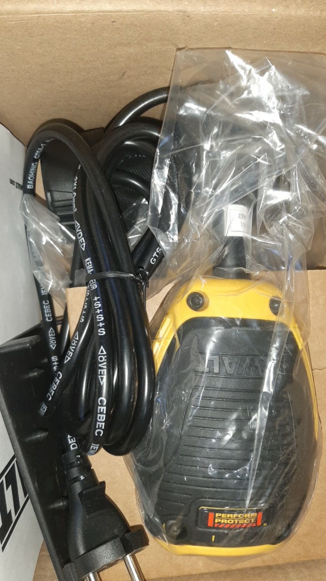 Dwe6411 Mesin Amplas Sander Dewalt Dwe 6411