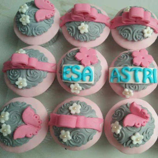 

kue lamaran engagement custom 9pc