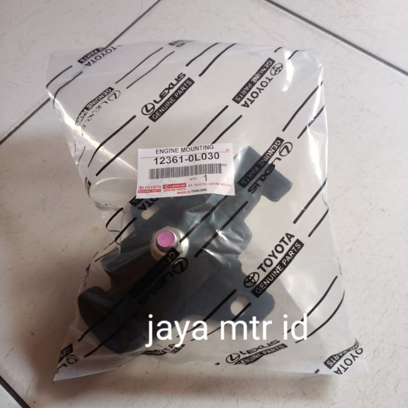 engine mounting / dudukan mesin innova Fortuner hilux diesel