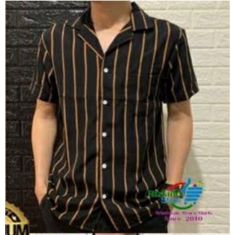 KEMEJA SALUR HITAM GARIS COKLAT PRIA LENGAN PENDEK