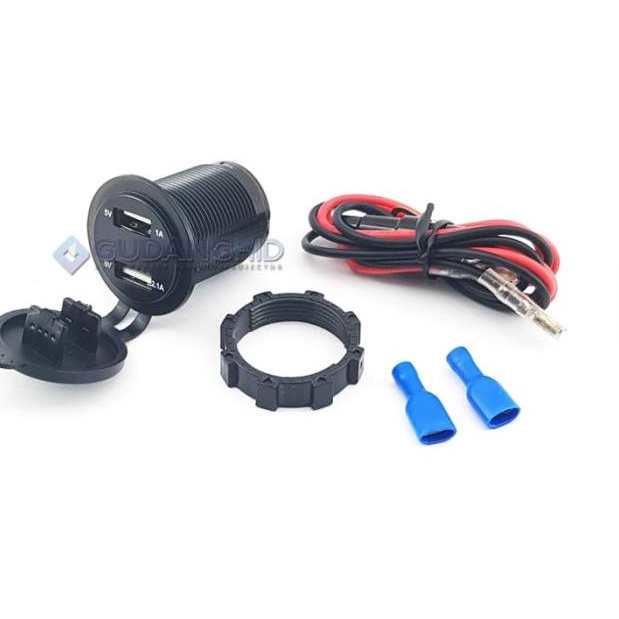 Ω 2 in 1 Universal Voltmeter Dual USB 3.1A Charger Motor Mobil Casan HP - Biru ♀