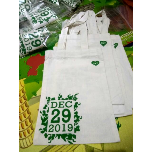 

souvenirpernikahan tasblacumurah desaincustom