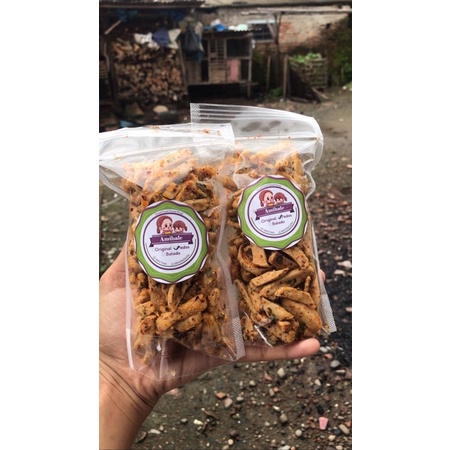 

BASRENG BASO GORENG HOT PEDAS DAUN JERUK GURIH RENYAH 80gr