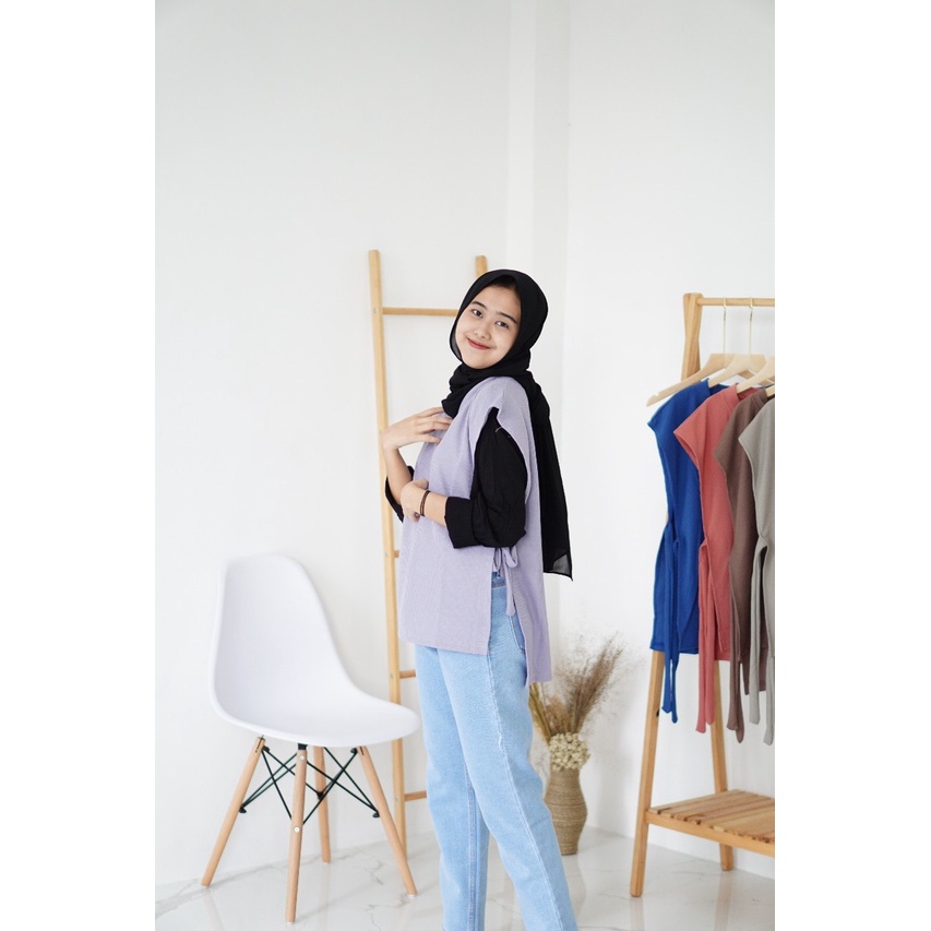 Vest Knit Delmi Rompi Rajut V Neck Premium