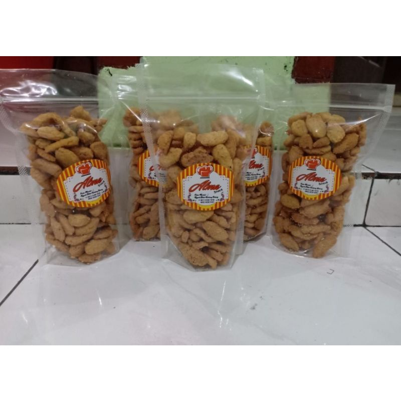 

Biji Ketapang Enak dan Gurih (1 Kg)