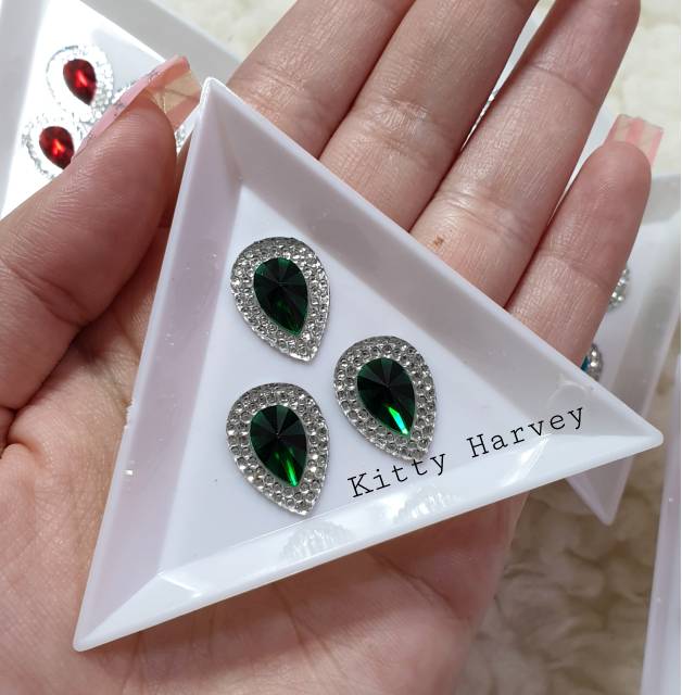 Diamond Tetes 13 × 18mm