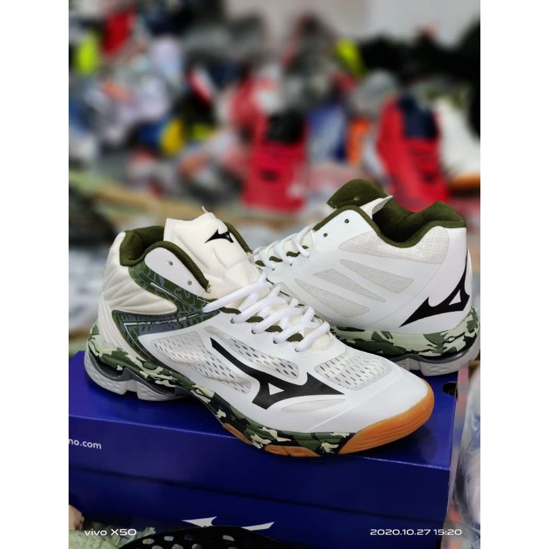 Mizuno WLZ5 mid