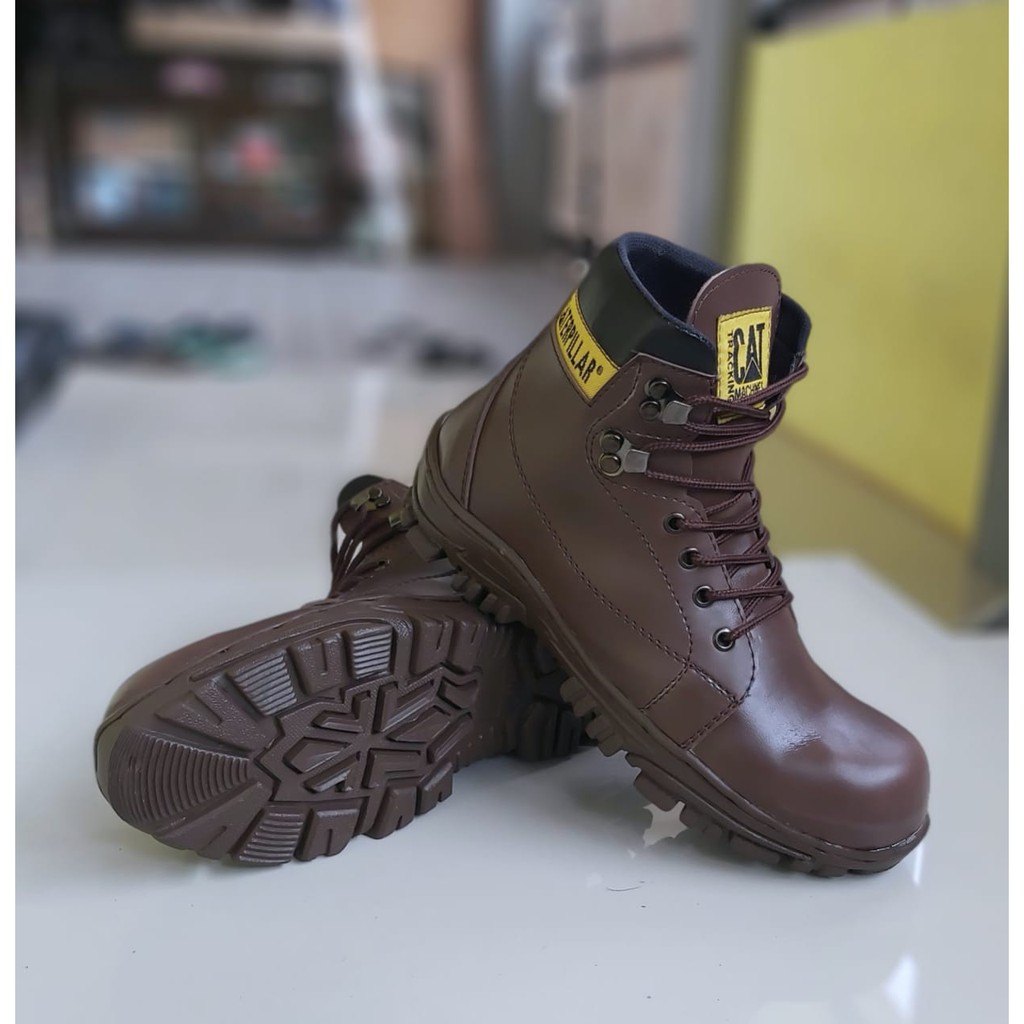 Sepatu Safety Boot Pria Caterpillar Holton holton safety Sepatu Safety Boot Pria Caterpillar Holton holton safety