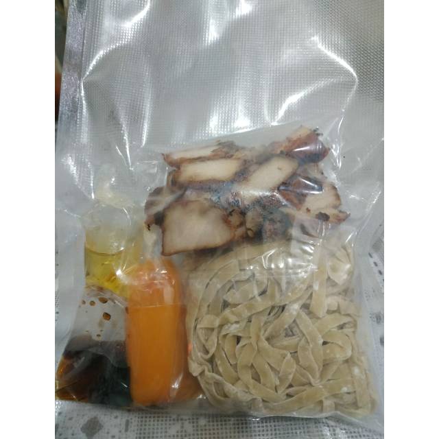

Mie ayam merah(casiu) vaccum/frozen