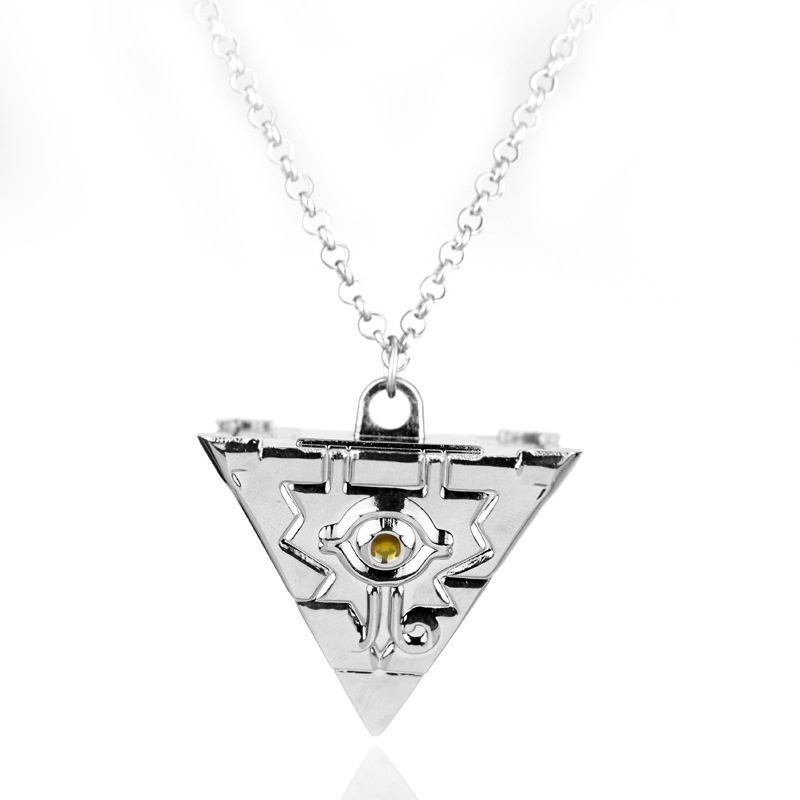 Kalung Dengan Liontin Bentuk Piramida Untuk Pria