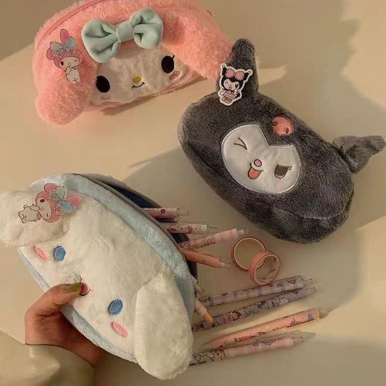 dompet hello kitty sanrio cath kidston tempat pensil gulung pouch glitter tempat pensil lucu Sera Jepang Gaya Baru Kuromi Yugui Anjing Melody Tempat Pensil Alat Tulis Tas Penyimpanan Tas Kosmetik Siswa Kotak Alat Tulis