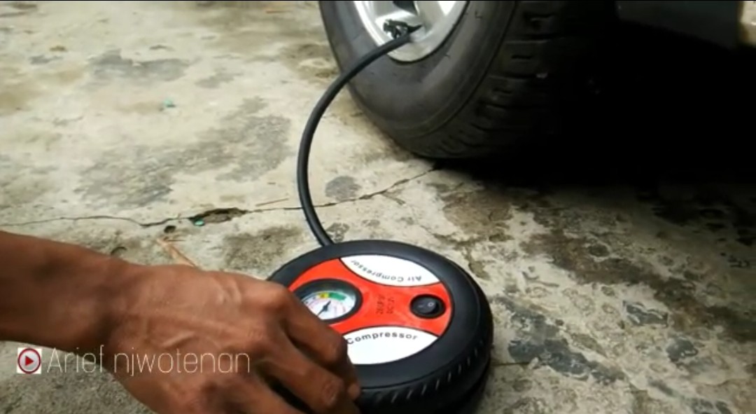 Pompa Angin Mobil Air Compressor Serbaguna