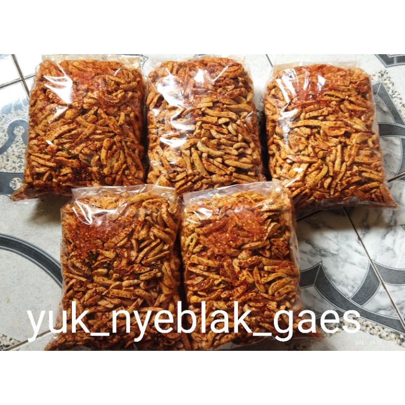 

paket reseller 5kg basreng pedas daun jeruk stick