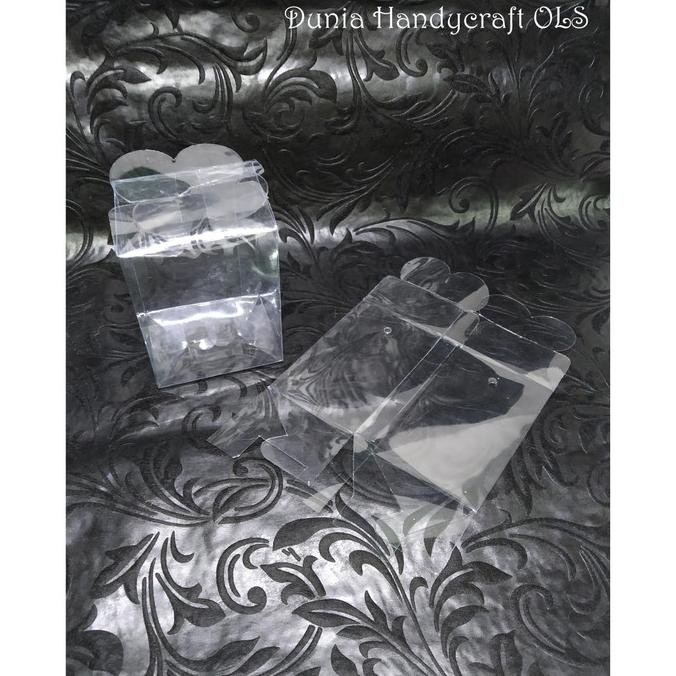 

Mika LU 5 x 6 x 8 Kotak Mika Souvenir Pernikahan Acara Hajatan duniahand1 Segera Dapatkan