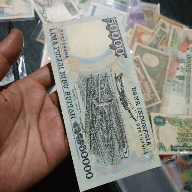 (GRESS) Uang kuno 50rb soeharto mesem tahun 1995 uang jadul rp 50000 rupiah soeharto kertas 50.000 bapak suharto 25 tahun indonesia membangun