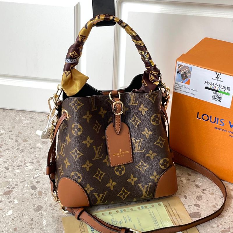 lv odeon monogram tas wanita