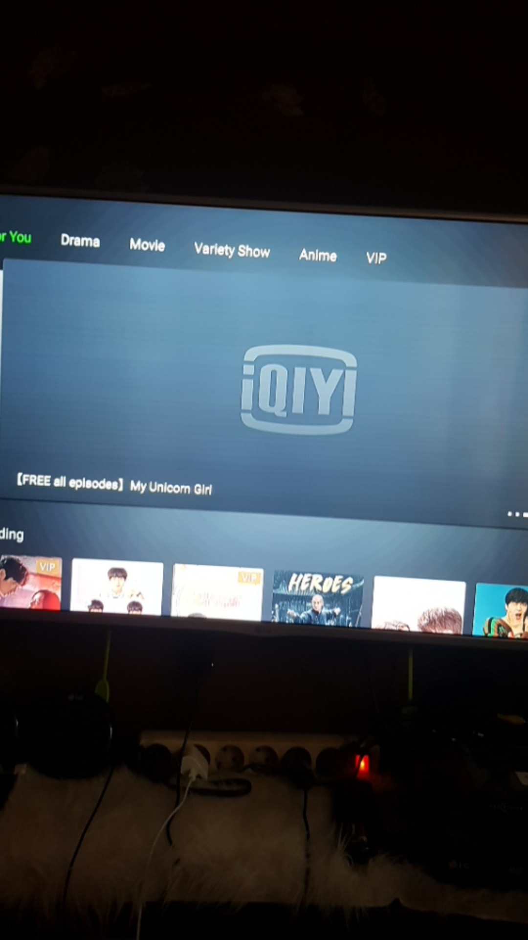 iQIYi VIP PREMIUM 1 BULAN PRIVATE ACCOUNT Shopee Indonesia