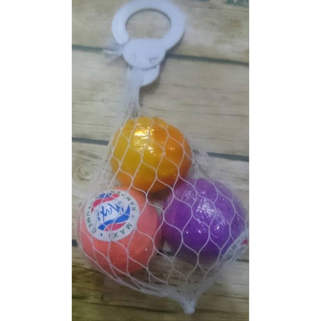 [80 GRAM] KAMPER BOLA WARNA BARUS MODEL GANTUNGAN ISI 3 PCS - bahan aktif NAPHTHALENE