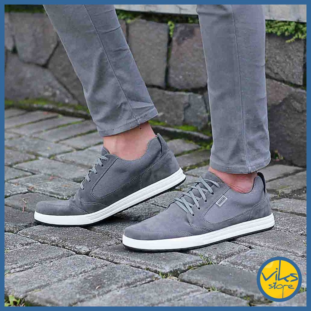 Sepatu Sneakers Pria Cowok Tali Style Casual Distro Kuzatura Original Suede Lokal Premium Elegan