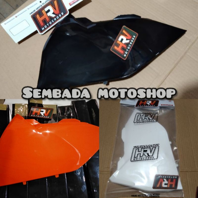 Cover Box Accu KTM 250 2017 Cover tutup box accu KTM 250 2017 Sayap belakang KTM 250