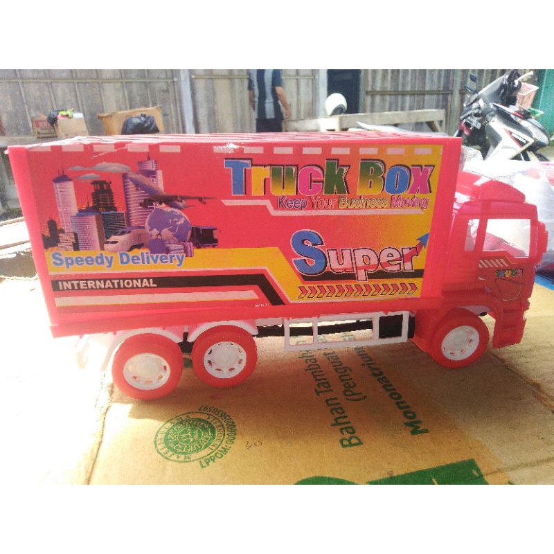 mainan mobil-mobilan truk box /kontainer