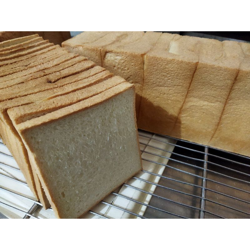 

white toast