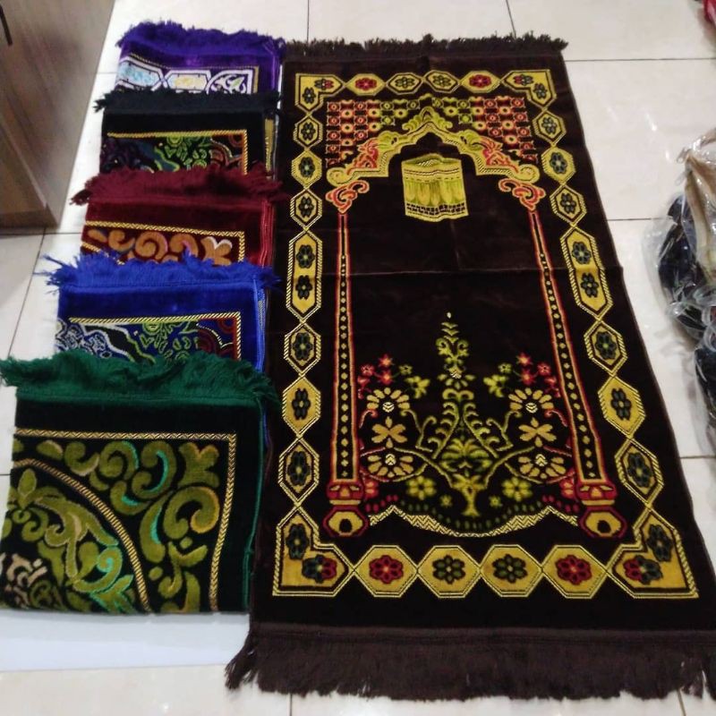 Sajadah bulu turki turkey tanggung halus lembut tebal berkualitas import souvenir haji umroh
