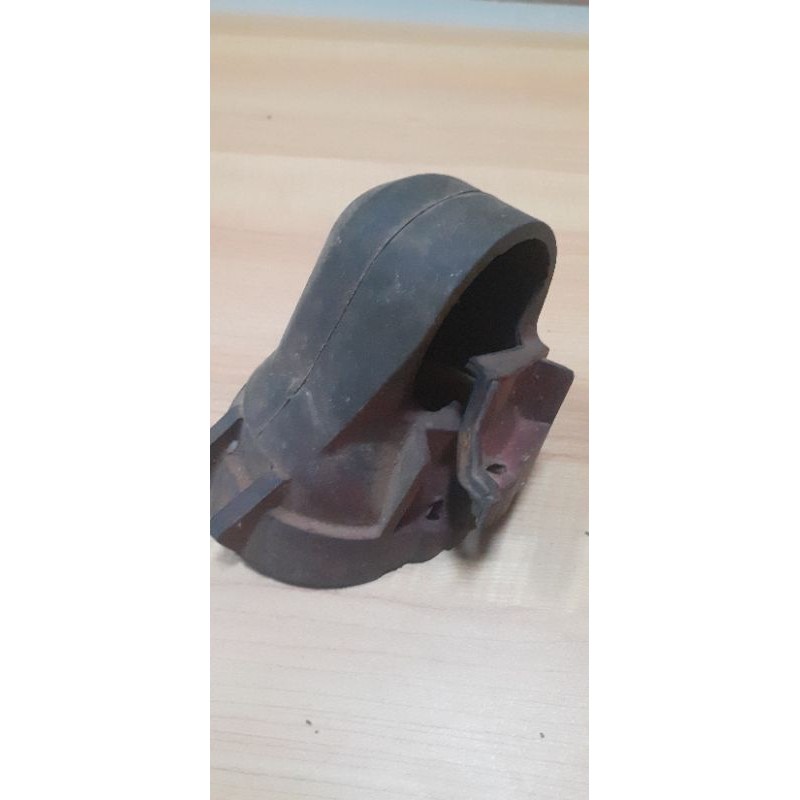 KARET TUTUP COVER SHOCK BELAKANG MIO SOUL FINO