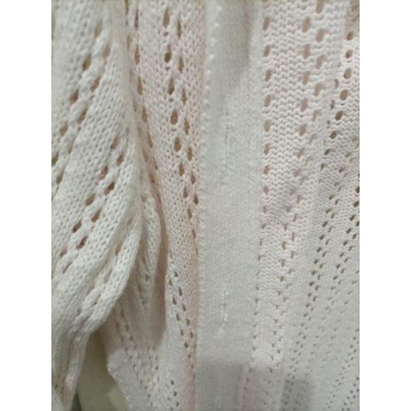 Outer Rajut Putih Tulang