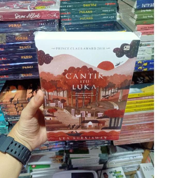 Novel Cantik Itu Luka - Eka Kurniawan