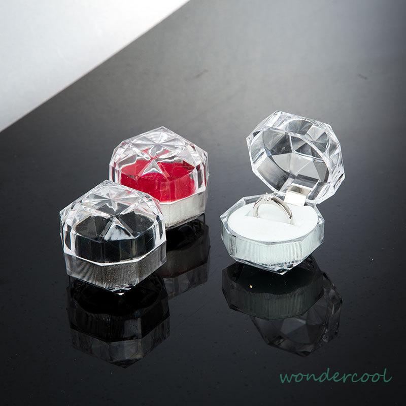 4cm * 4cm Transparan Kotak Cincin Kristal Kotak Cincin Akrilik Kotak Perhiasan Anting -Won