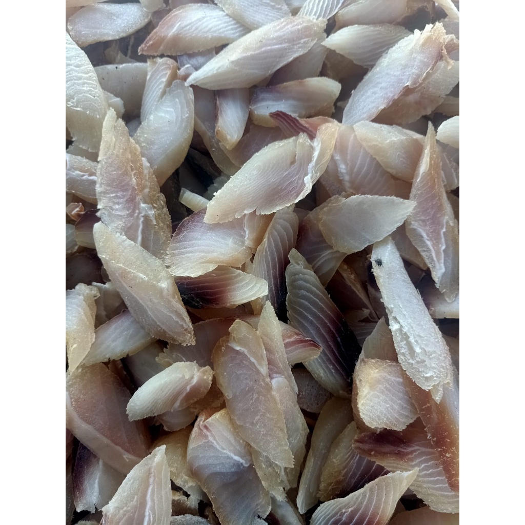 

Ikan asin hiu daging potong