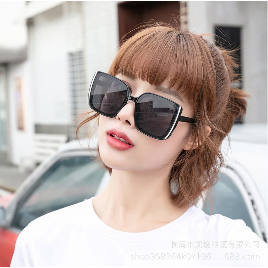 COD Sunglasses Kacamata Gaya Wanita Hitam Putih Stylish✔️