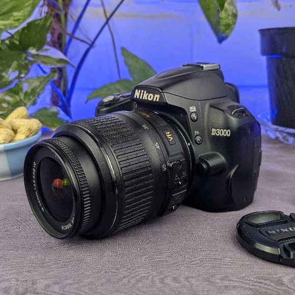 Kamera DSLR Nikon D3000 Mulus siap pakai
