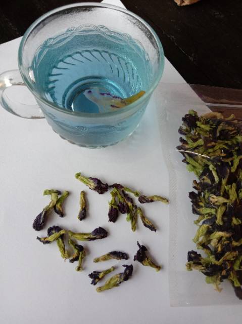 

BUNGA TELANG KERING / TELANG KERING / BUTTERFLY PEA FLOWER 10GR