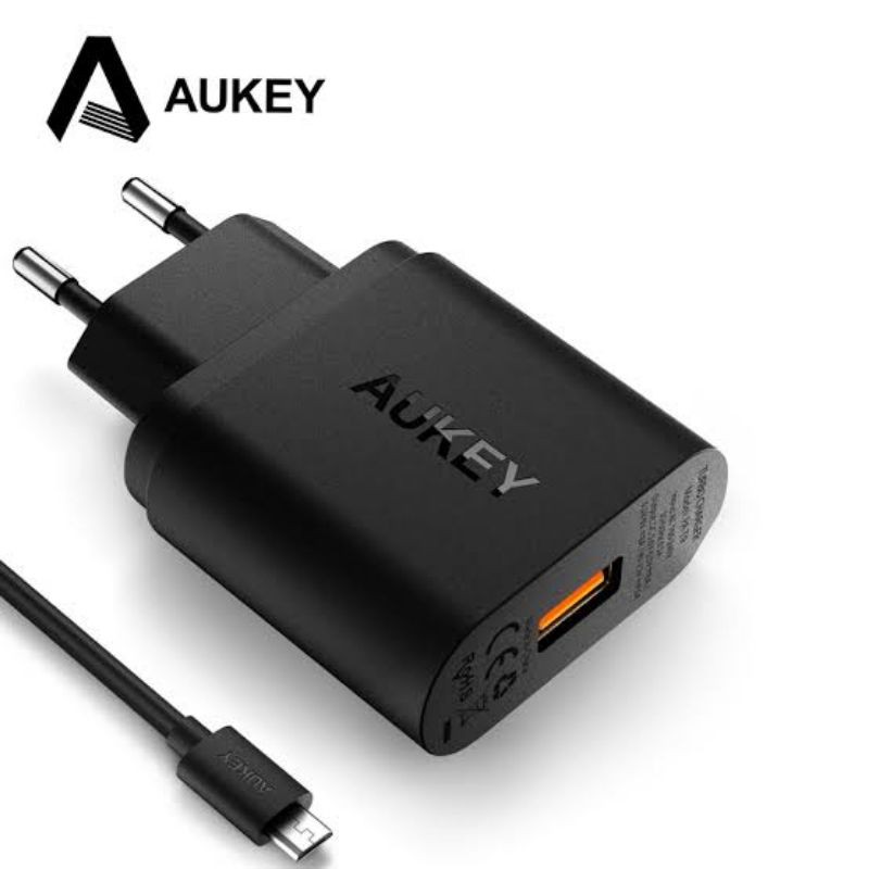 Charger Aukey Fast Charging