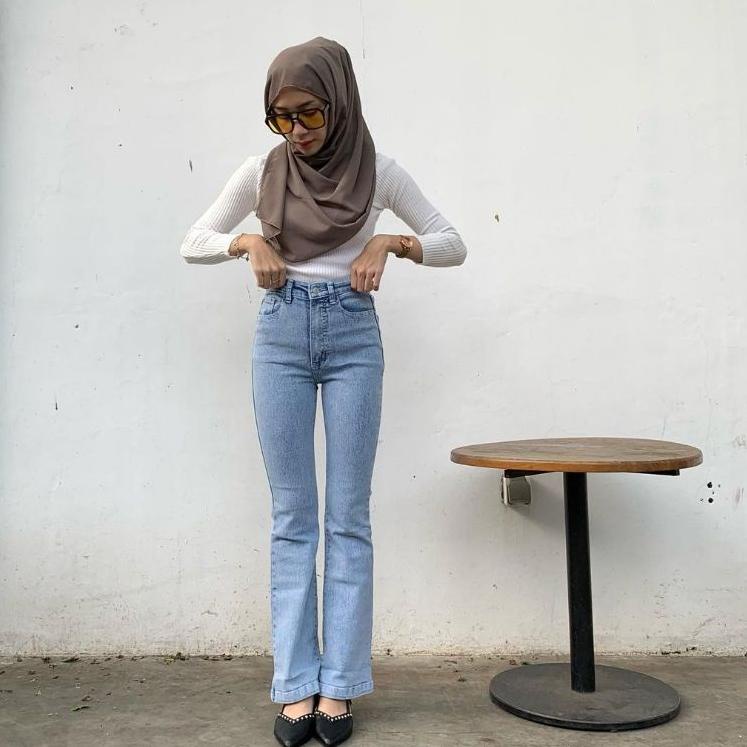Paling Sesuai.. Hellen Cutbray Jeans (Cky)