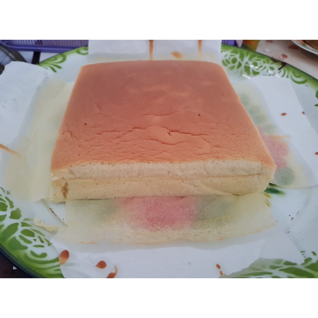 

Taiwanesse Castella Cheese Cake. Pesanan dibuat terlebih dahulu.