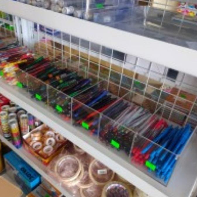 

Akrilik Tempat Pulpen