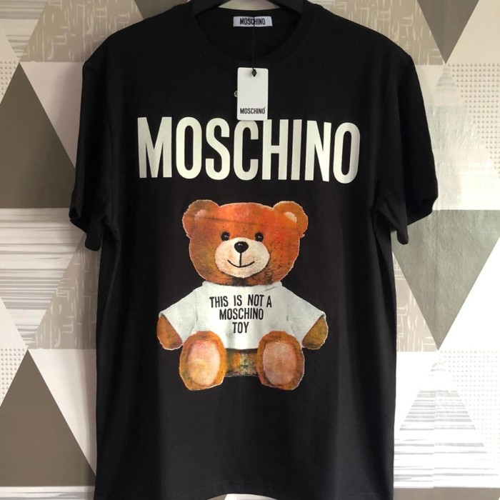 T-SHIRT MOSCHINO BLACK PREMIUM KAOS PRIA KAOS WANITA MOSCHINO BESTSELL