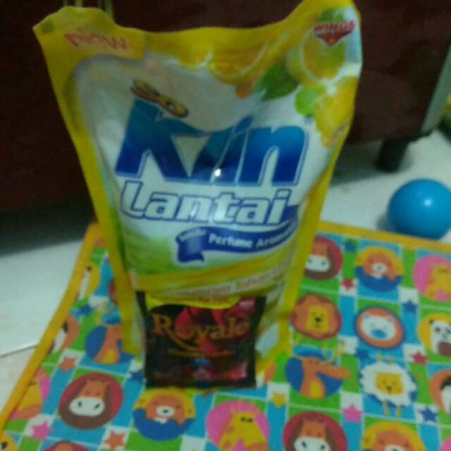 So klin lantai 900 ml