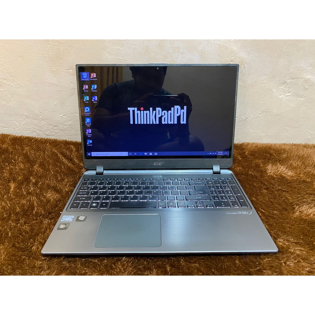 Laptop Gaming Acer Aspire M5-581TG Core i5 3317U Nvdia SSD Mulus