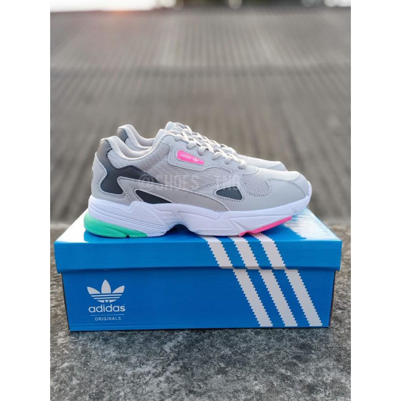 Sepatu Adidas Falcon Wanita Terbaru Import