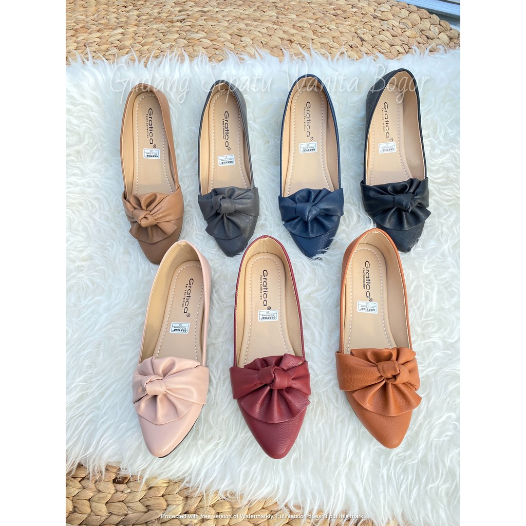 Gratica Sepatu Wanita Flat Shoes Lancip Carla AW 073