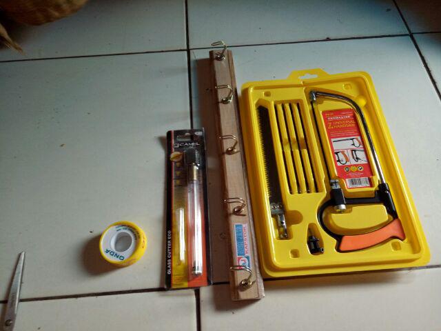 Alat Pemotong Kaca CAMEL Glass Cutter Pisau Potong Kaca Alat Pemotong Kaca CAMEL Glass Cutter Pisau Potong Kaca
