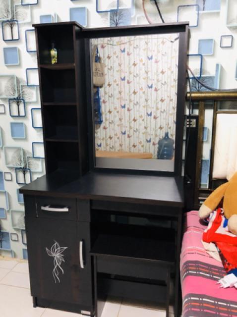 Meja Rias Mr 525