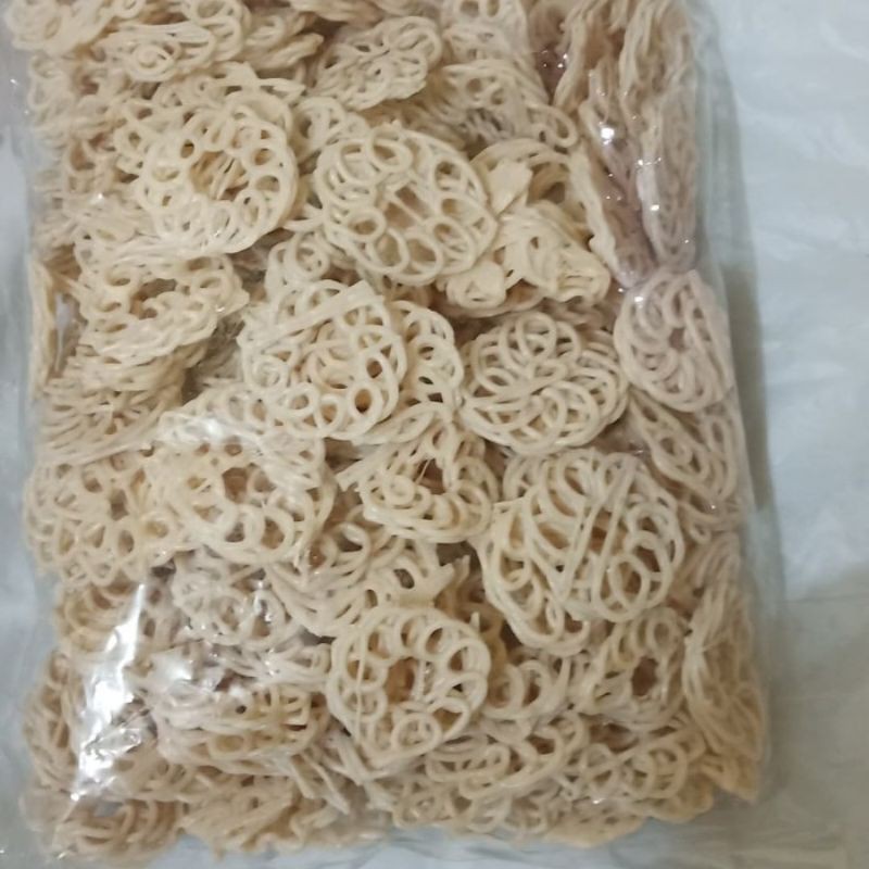 

krupuk mawar Idaman rasa bawang khas jember