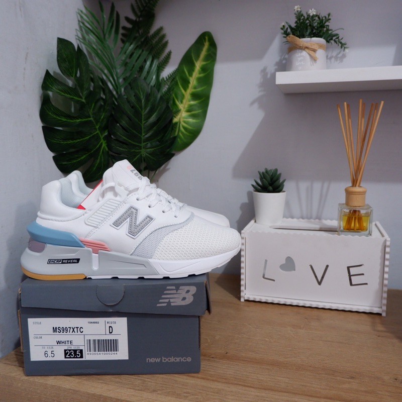 NEW BALANCE 997 WHITE