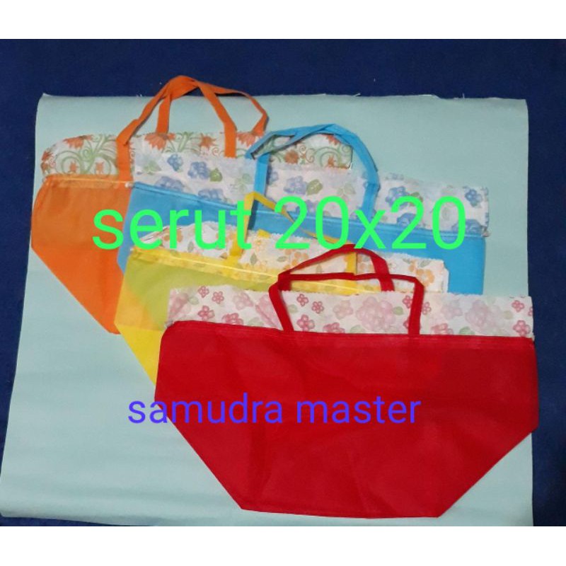 

goodie bag serut 20x20 kotak