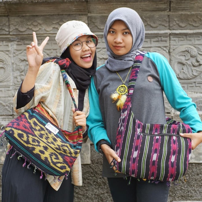 Tas Slempang kain Tenun Etnic/etnik Asli Lombok